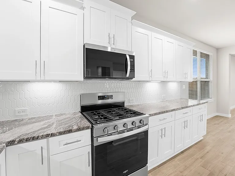 2107 Fortune Dr — Photo 6