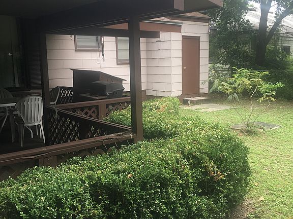 3rd image of 819 Lausanne Dr