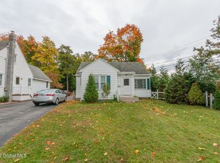 2 Gipp Rd, Albany, NY 12203