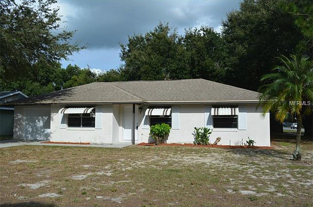 1st image of 824 Heron Pl