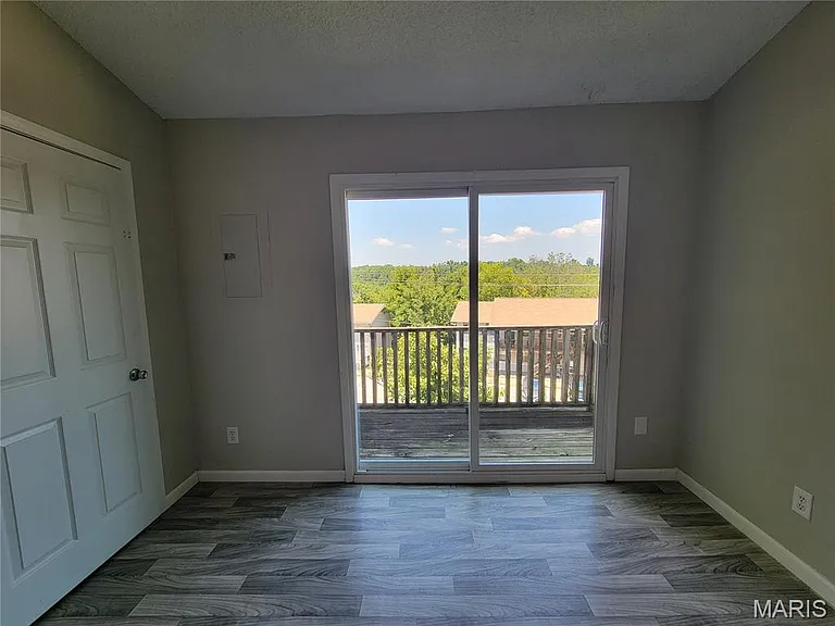 1727 Bridleton Woods #I — Photo 5