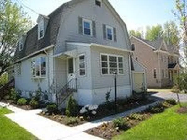 314 Delaware Ave, Lester, PA 19029