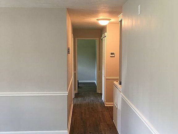 3rd image of 612 2nd Ave