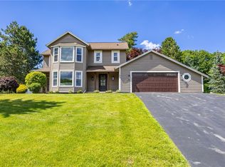 22 Pinewood Knl, Rochester, NY 14624