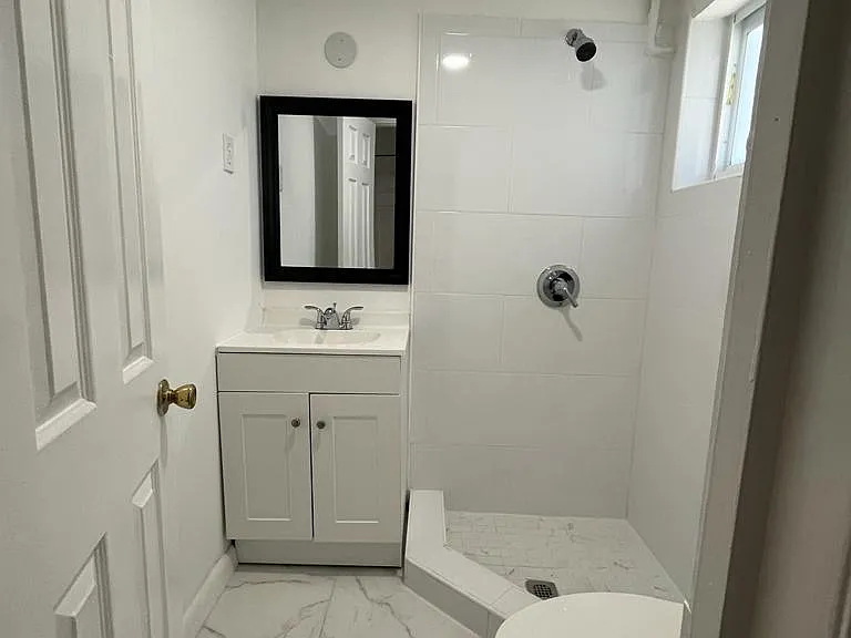 14280 NE 6th Ave #5 — Photo 9