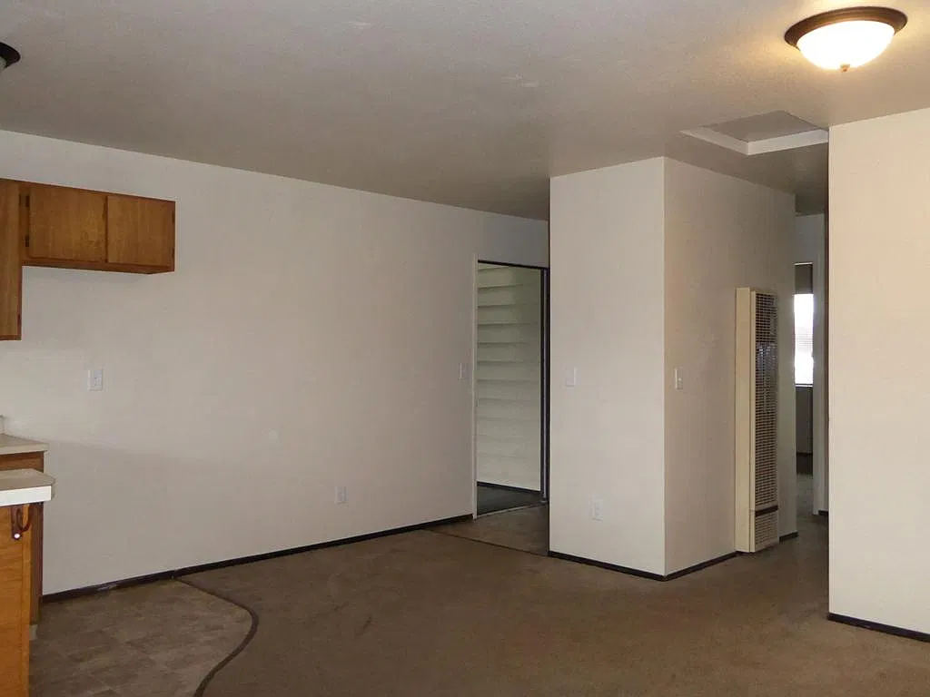 2 bed, 750 sqft, $1,050 — Photo 2