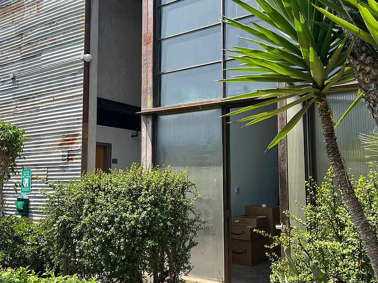 Lacy Studio Lofts — Photo 16