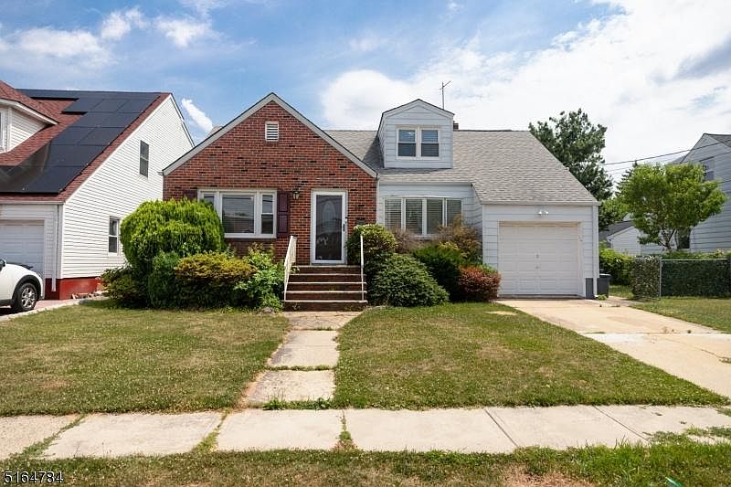 1st image of 821 Irvington Ave
