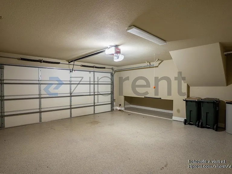 1025 Highknoll Ln — Photo 23