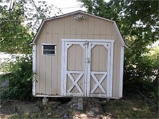 5th image of 608 Radford Pl