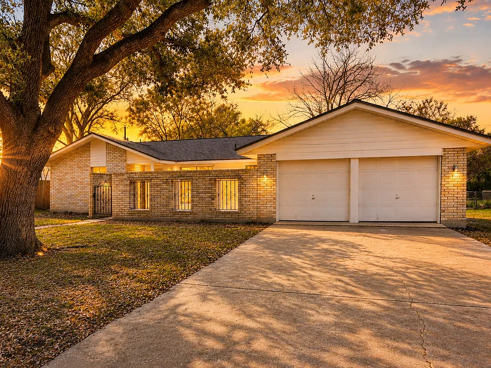 131 Creekside Dr