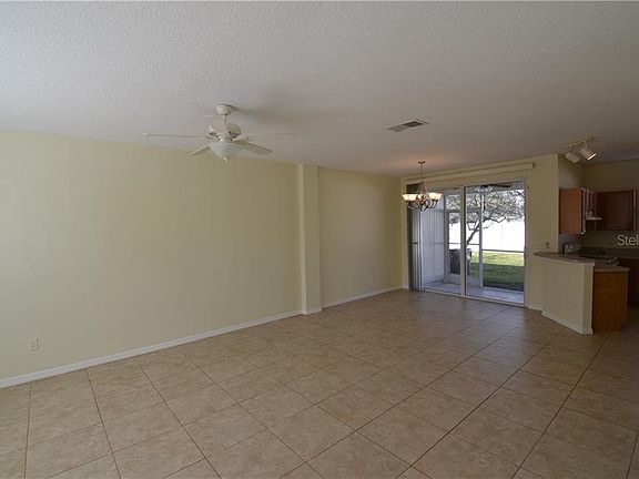 3rd image of 12284 Country White Cir