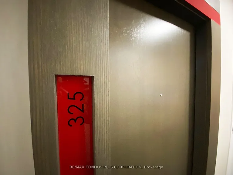 560 Front St W #325 — Photo 26