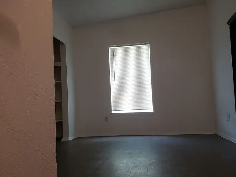 2916 Ruidosa Ave — Photo 3