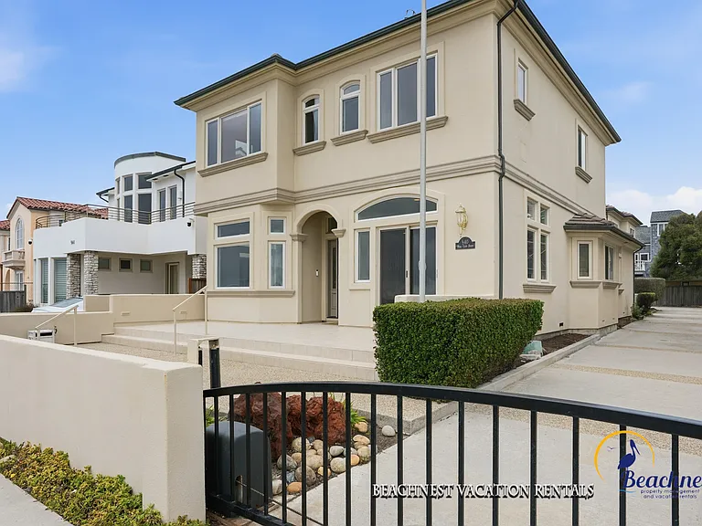 940 W Cliff Dr #A — Photo 33