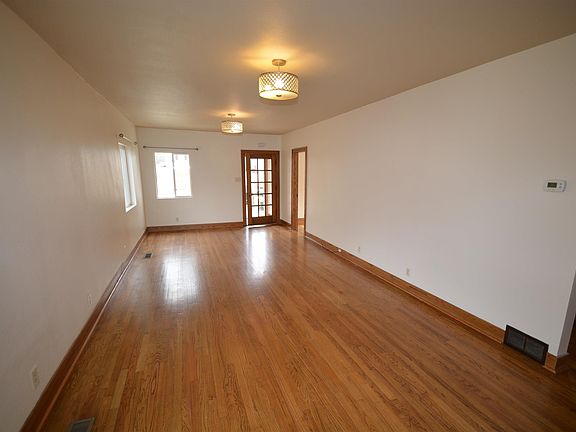 3rd image of 1721 S Hennepin St