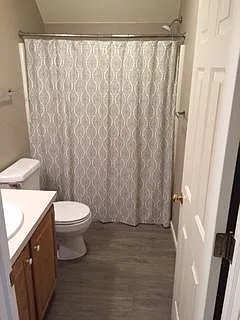 Upstairs Full Bath