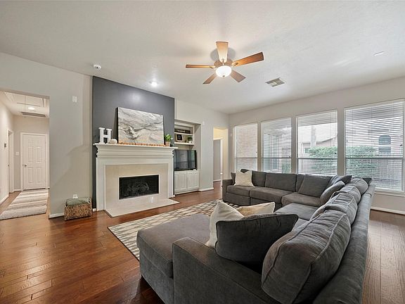 2nd image of 3206 Amber Holly Ct