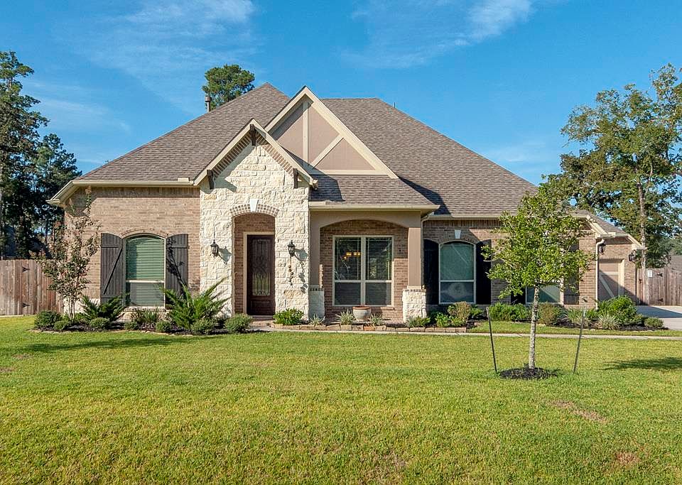 1st image of 40614 Spencer Ct