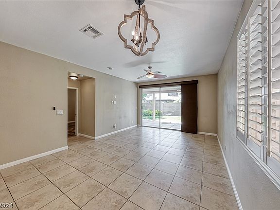 5th image of 10221 Bentley Oaks Ave