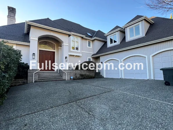 4131 205th Ave SE, Sammamish, WA 98075