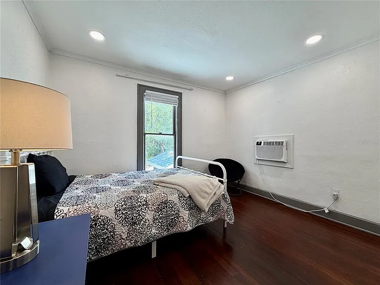1057 7th Ave N #3 — Photo 15