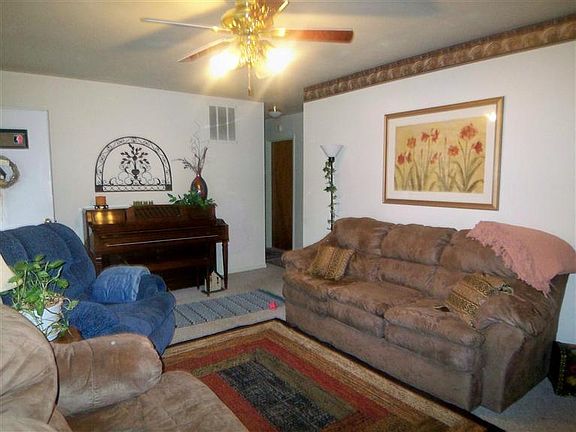 3rd image of 11926 Wincanton Dr