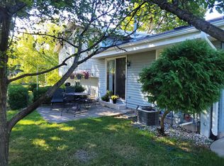 7141 W Carpenter Ave, Greenfield, WI 53220