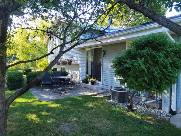 7141 West Carpenter AVENUE, Greenfield, WI 53220