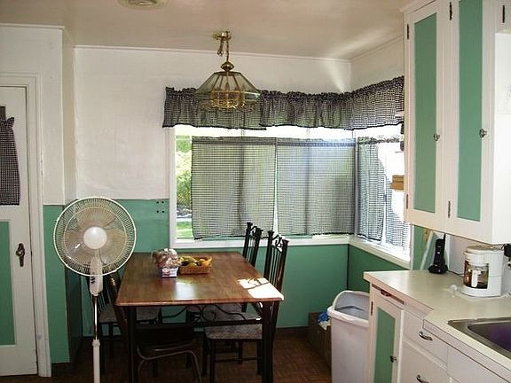 Breakfast nook