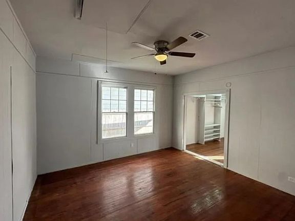 3rd image of 1410 Rosewood St