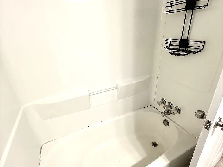 404 Ash St — Photo 20