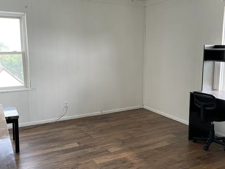 2506 Vancouver St — Photo 9
