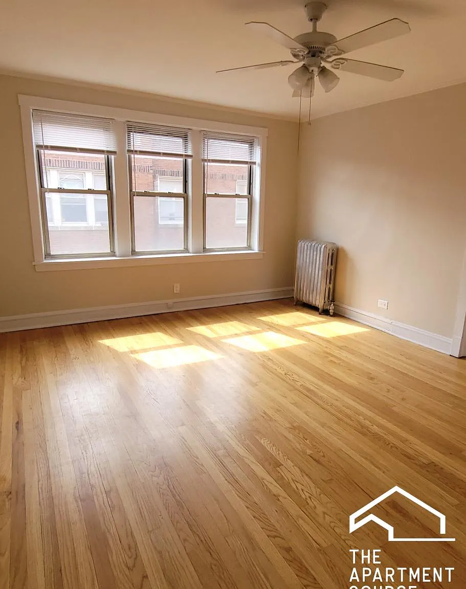 2342 West Touhy Avenue #3A — Photo 1