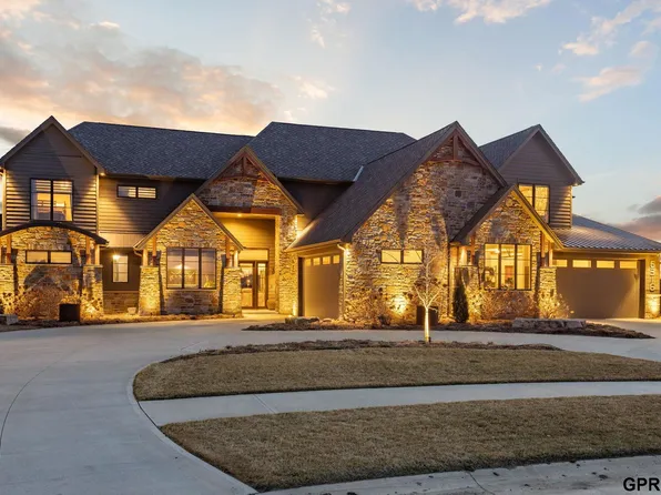 6316 N 293rd Cir, Valley, NE 68064