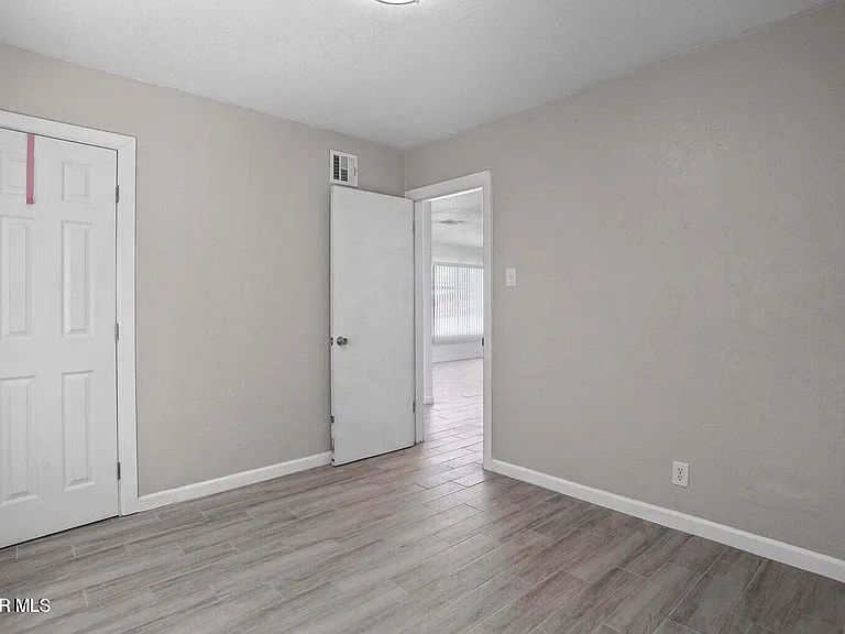 5021 Tetons Dr — Photo 19