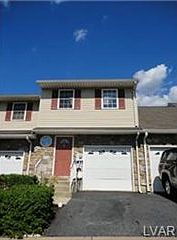 1st image of 17 Saratoga Ct