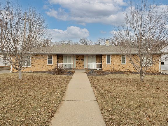 2nd image of 7438 Ontario St #7438