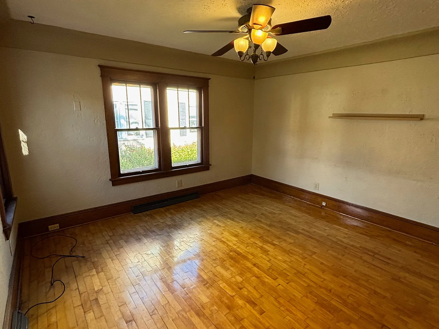 328 Oak Street - 1 — Photo 2