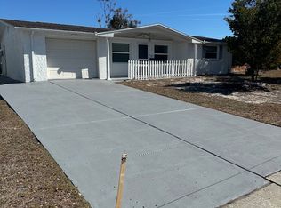 5228 School Rd, New Port Richey, FL 34653