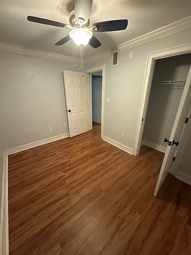 Floor plan 2 bedroom