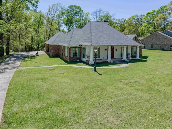 12636 Pecos Ave, Greenwell Springs, LA 70739