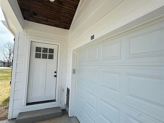 2nd image of 110 Ashkirk Ln