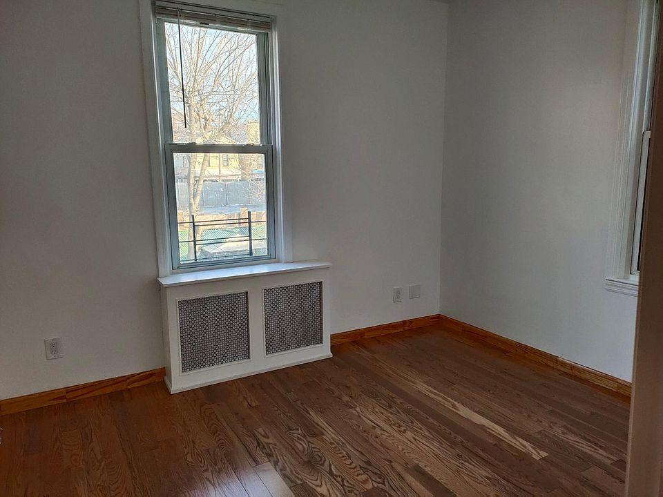 2nd image of 2030 121st St #2