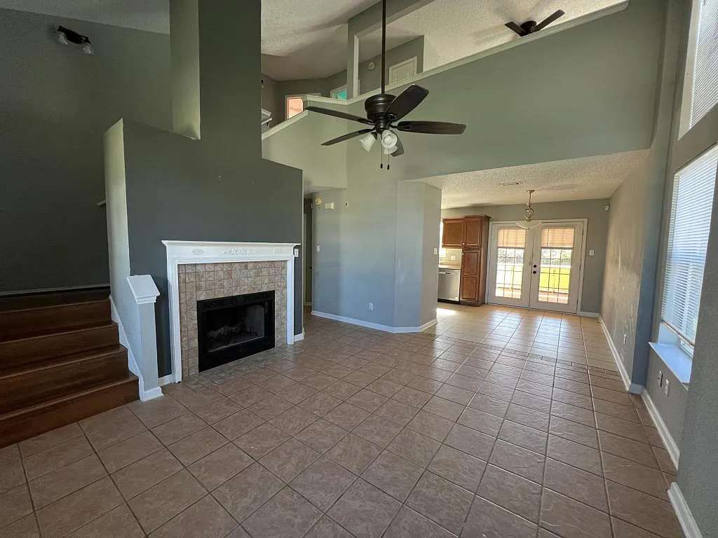 Building Photo - 2302 Tracey Ann Ln