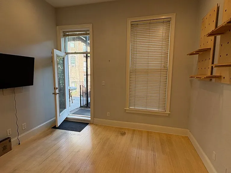 290 Columbus Ave #5 — Photo 28
