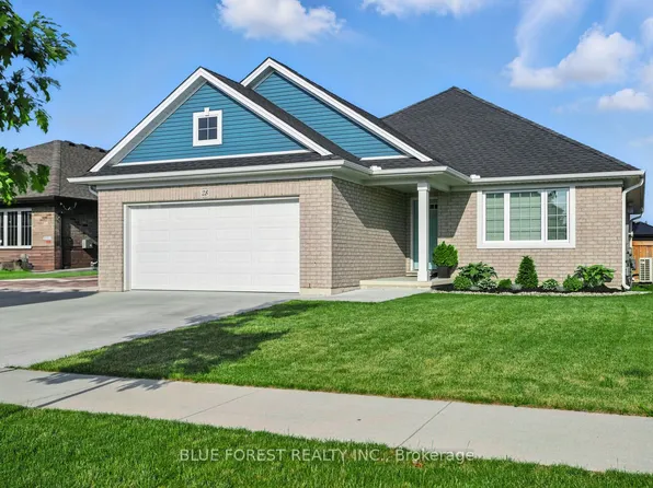 28 Weir Cres, Saint Thomas, ON N5R 0L7