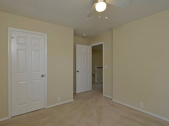 4th image of 18706 Woodbreeze Dr