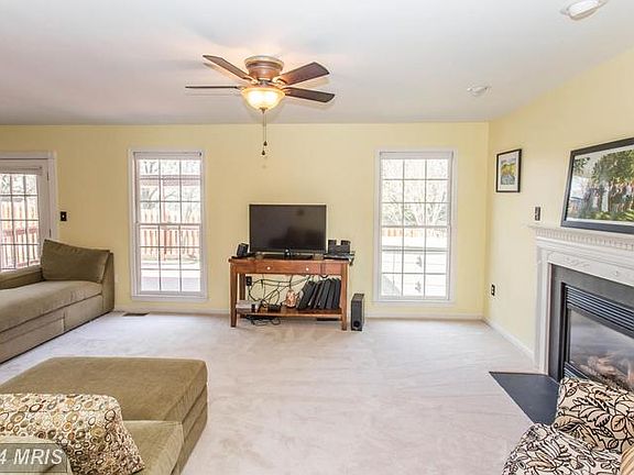 5th image of 1 Summer Lake Ct