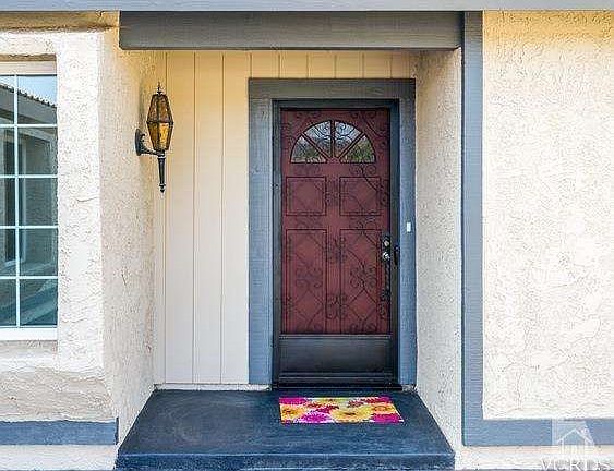 3rd image of 2432 Balmoral Ct